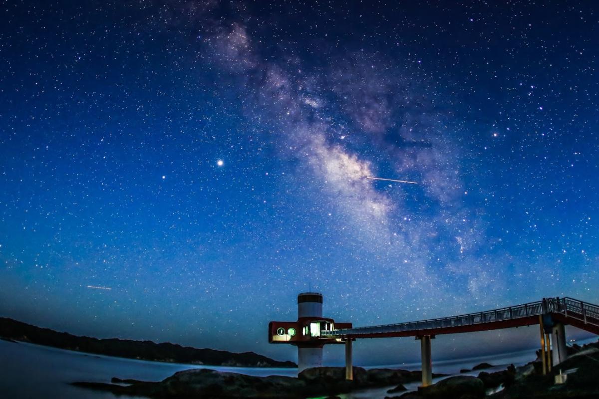 竜串海岸の水平線！星がきらめいています！