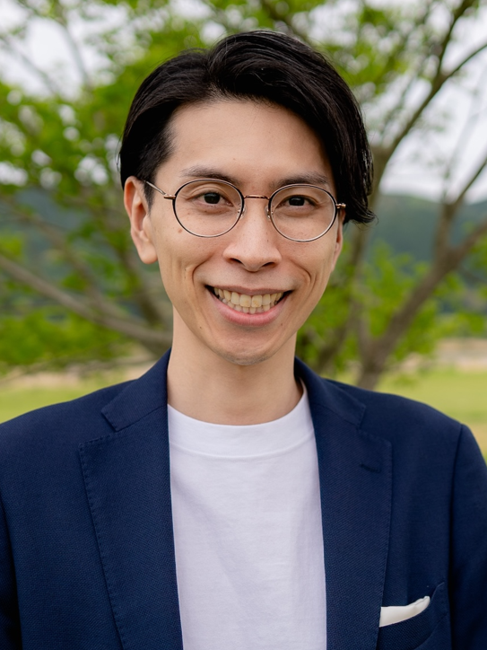 井上ヨウスケさん