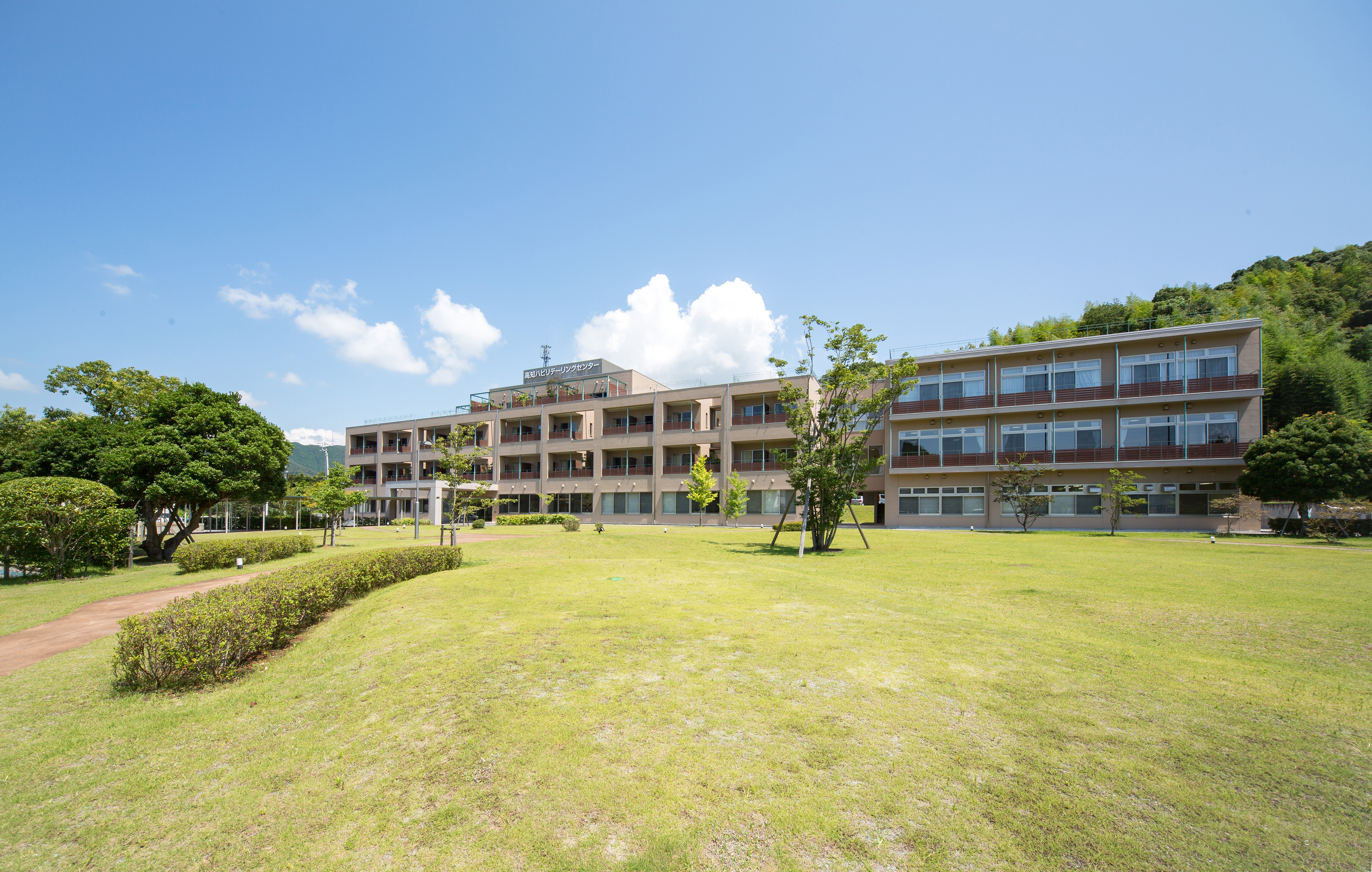 【支援員（入所、訓練、就労）】経験不問◆障害がある方の生活、訓練、就労を支援するお仕事です。