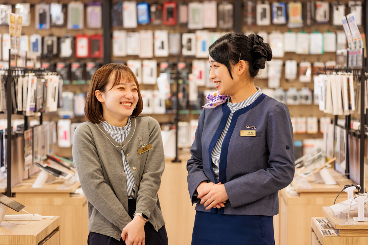 【店舗スタッフ】未経験応募可能◆四万十市勤務◆auショップでの接客販売