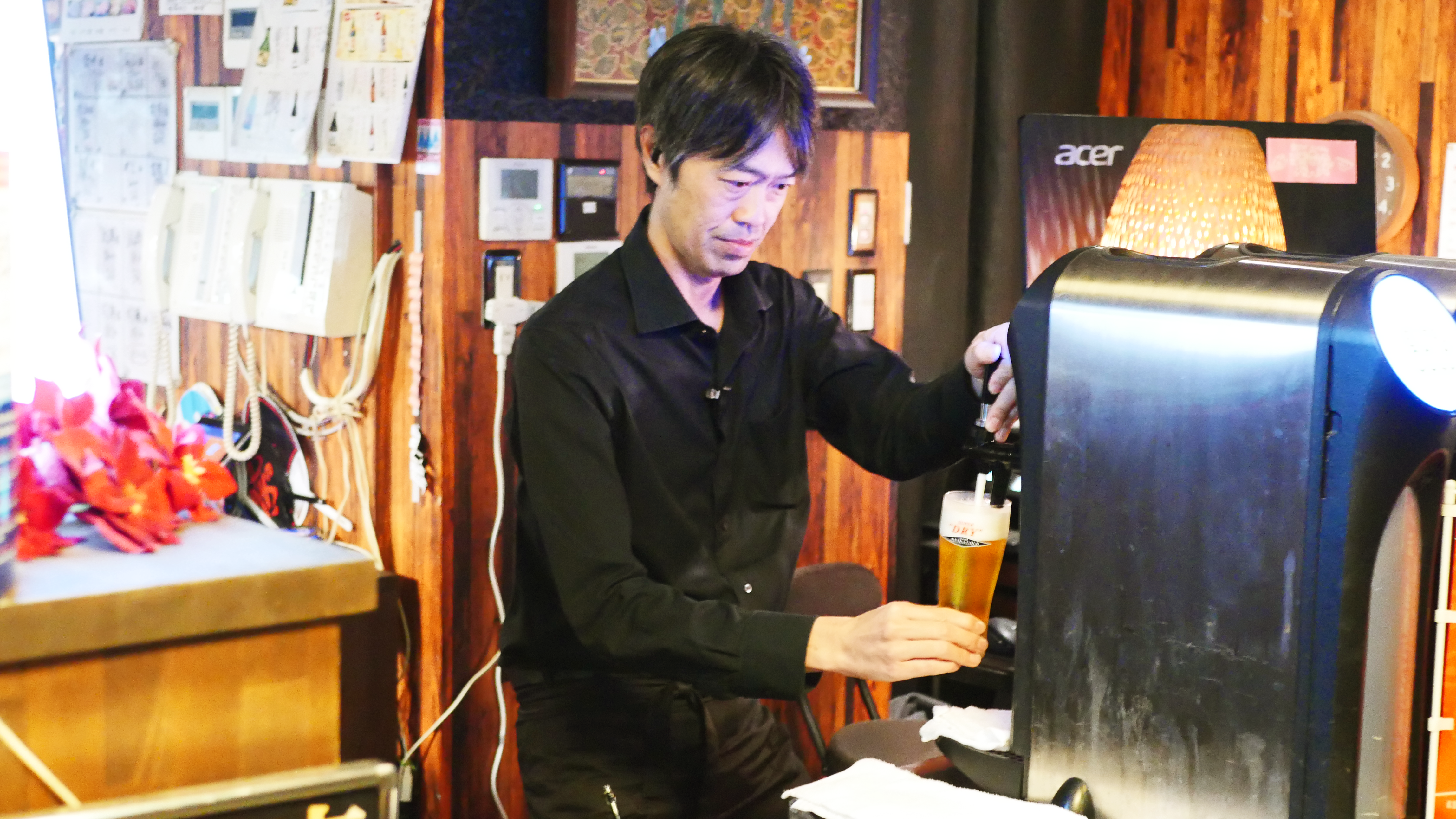 【ホールスタッフ】経験不問！社宅もあり、Ｕ／Ｉターン歓迎のホールスタッフ募集 接客が好きな方！