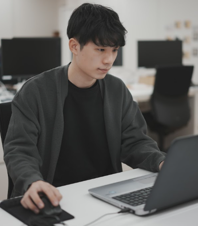 【グローバルサイト監視オペレーター（14~23時）】グローバルサイト監視オペレーター（14~23時）スタッフ募集◎月給22万円～◎残業ほぼなし！英語未経験OK◎