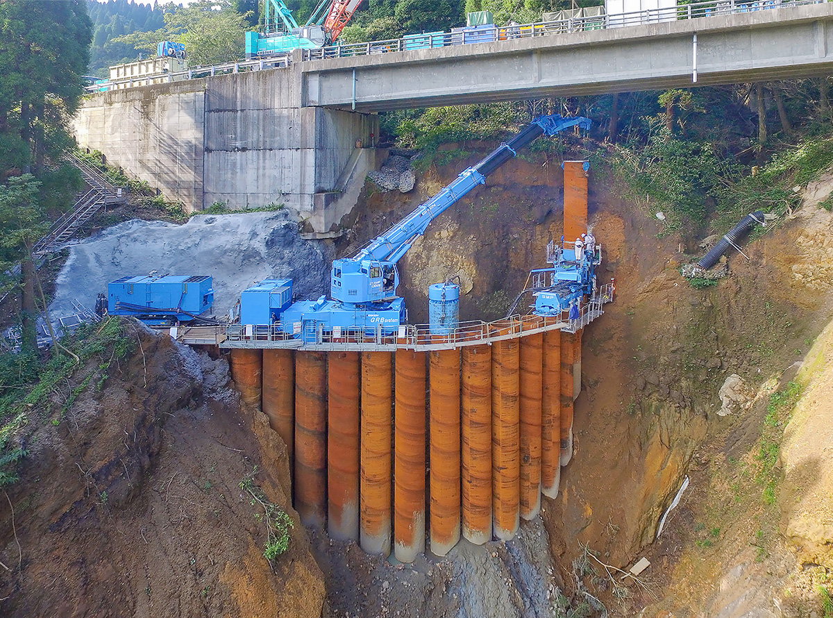 【土木施工管理職】圧入工法における施工管理募集！◆建設（土木、建築）現場での元請現場管理経験のある方、CAD操作ができる方、土木施工管理技士１・２級保有者歓迎！