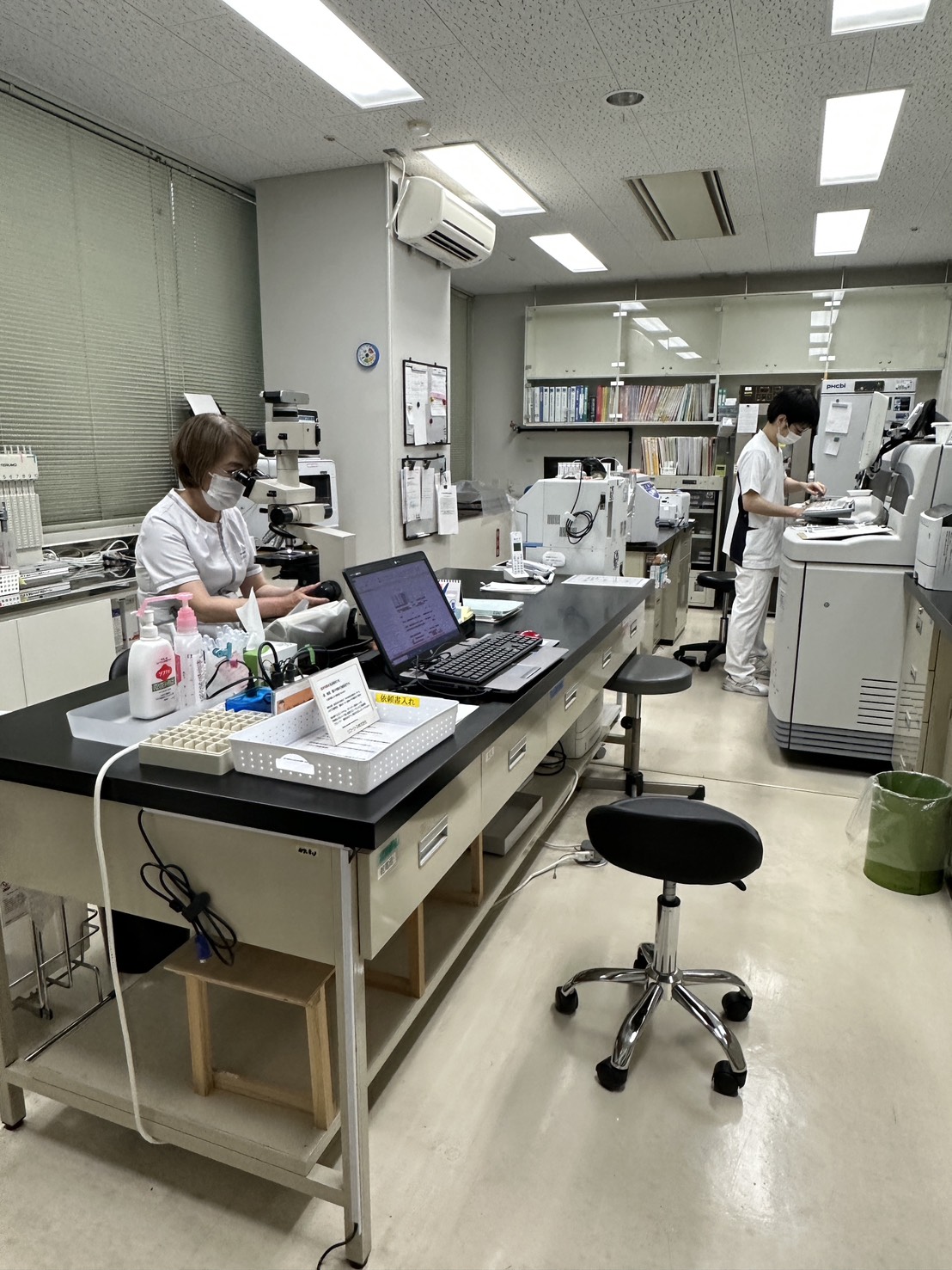 【臨床検査技師】◆早明浦病院は高知県の北部に位置し、四季折々の自然に恵まれに食の魅力にもあふれています◆水資源が豊富でありカヌーやキャンプなどアウトドア活動を楽しめる環境が整っています◆自然の中でのびのびと子育てができる点も大きな魅力です◆安心して子育てができる支援制度が充実しており生活に必要な施設も集約されて利便性も確保されております◆経験の少ない方や新規学卒者も応募ください◆UIターン希望者も大歓迎です◆業務になれるまで懇切丁寧にご指導いたします。