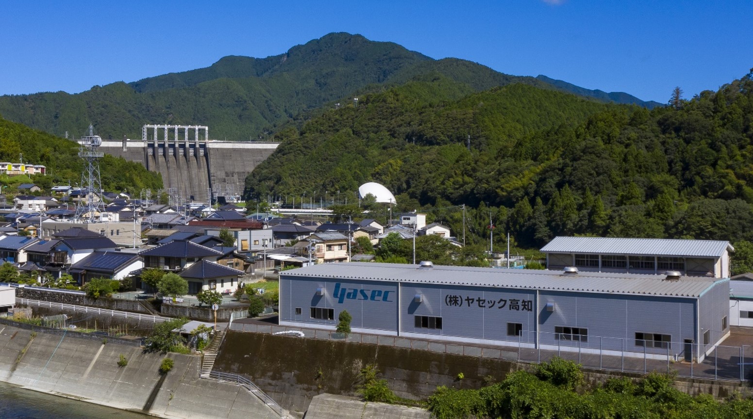 企業情報を見る