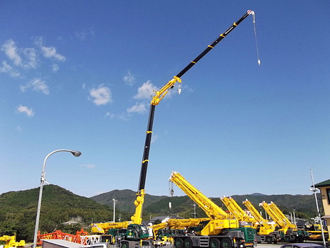 【オペレーター（クレ－ン、トレ－ラ－、トラック、作業車）】大型自動車免許必須◆大型クレーン、高所作業車・橋梁点検車・トレーラー・トラック等の操作◆四国島内の工事現場主体に、大手ゼネコン、地元企業の業務をサポ－トする仕事です。