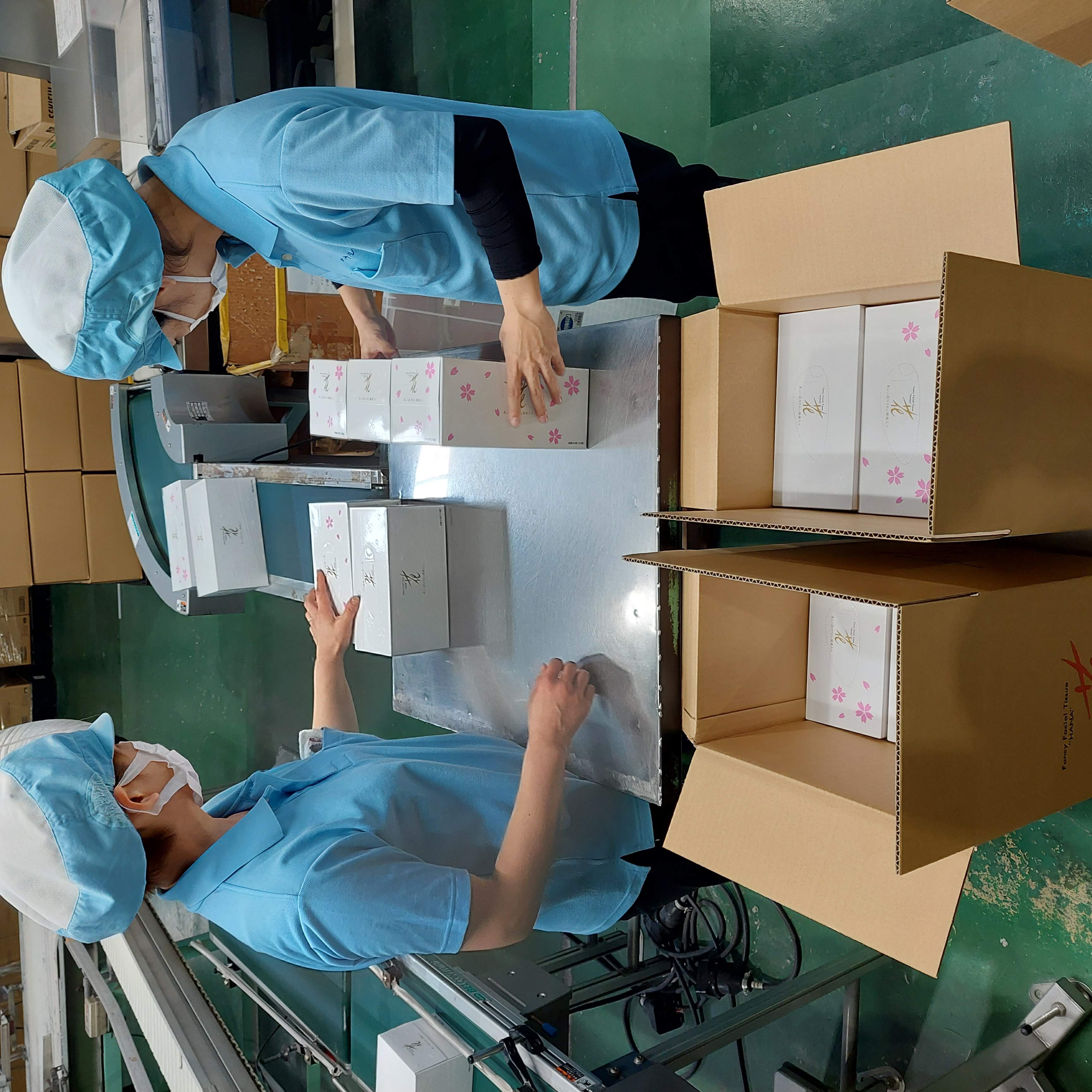 【紙製品加工スタッフ】未経験歓迎♦暮らしに欠かせない紙製品をつくる製造スタッフ◆機械操作を学び、将来はリーダー・管理職へ◆転勤なし