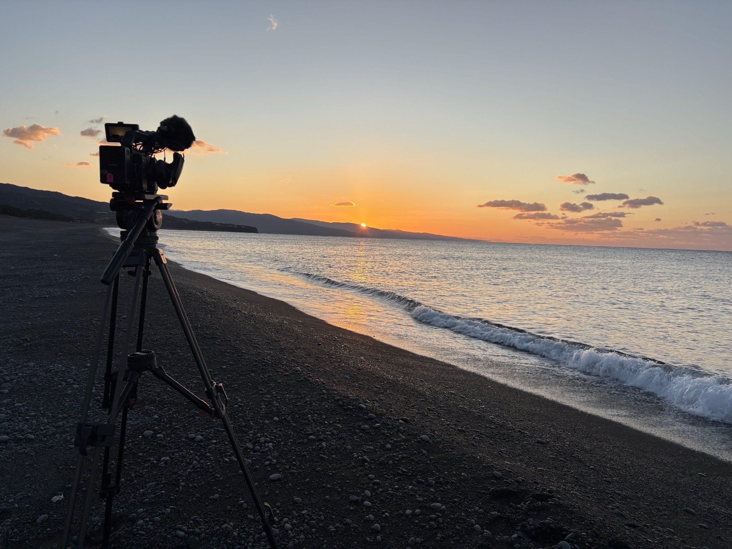 【カメラクルー】カメラクルーとしての業務経験必須◆高知県内でテレビ・動画コンテンツ制作技術をしている企業で一緒に働きませんか。