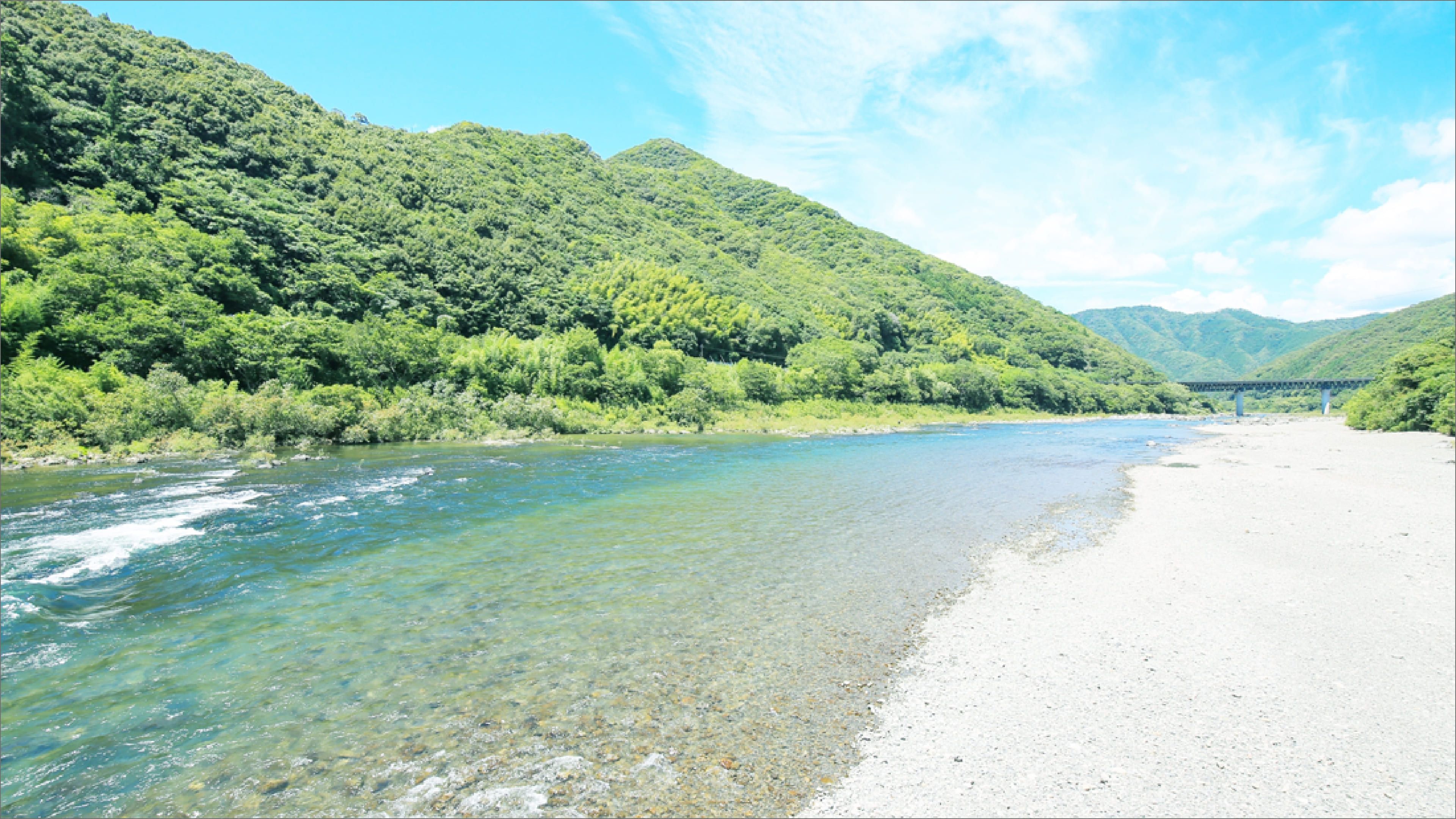 高知県の日本最後の清流四万十川の風景